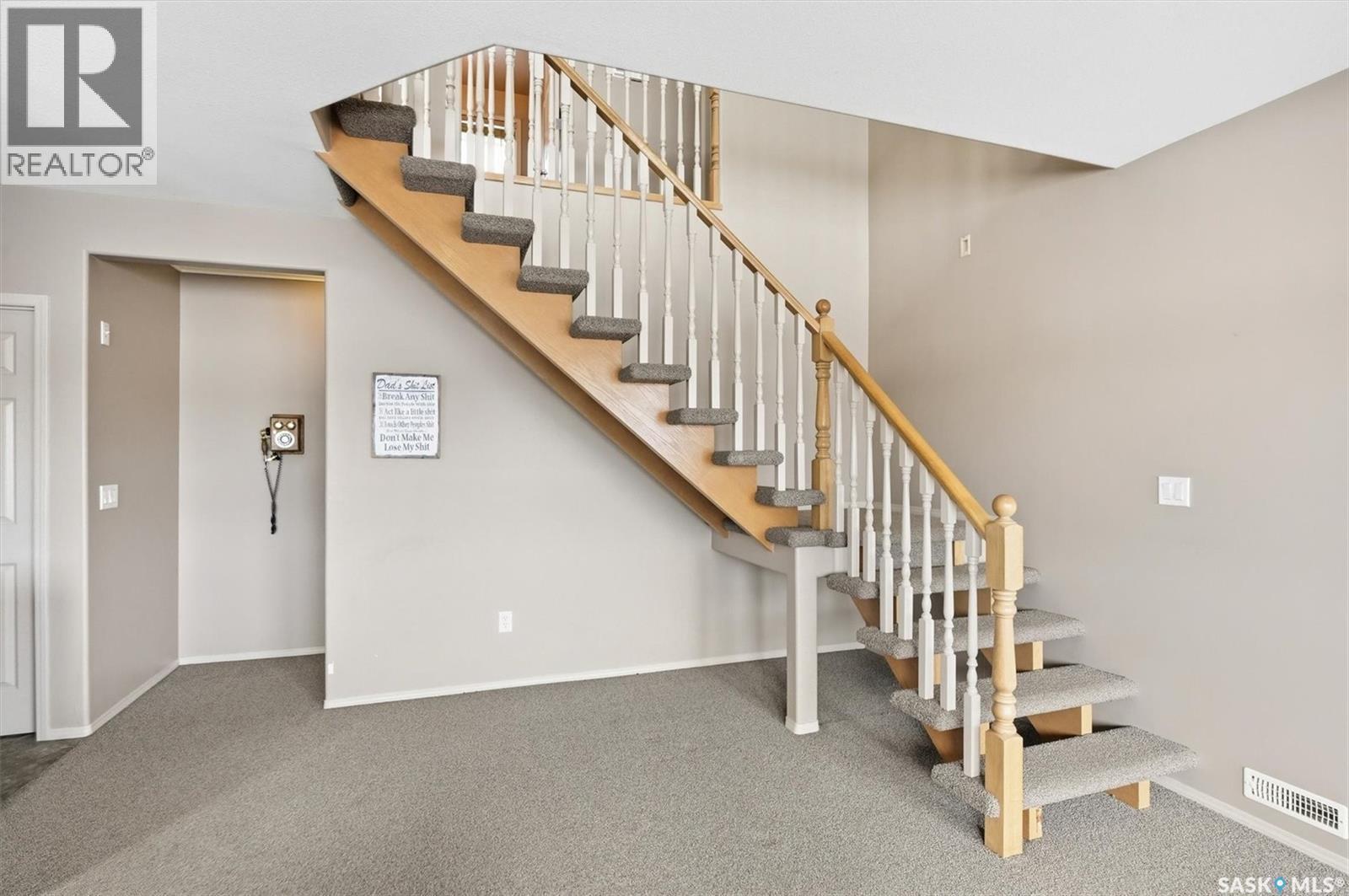 9 Pelican Pass, Thode, SK - Indoor Photo Showing Other Room