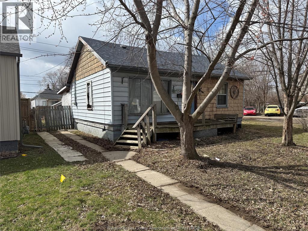 1303 Central, Windsor, ON - Outdoor