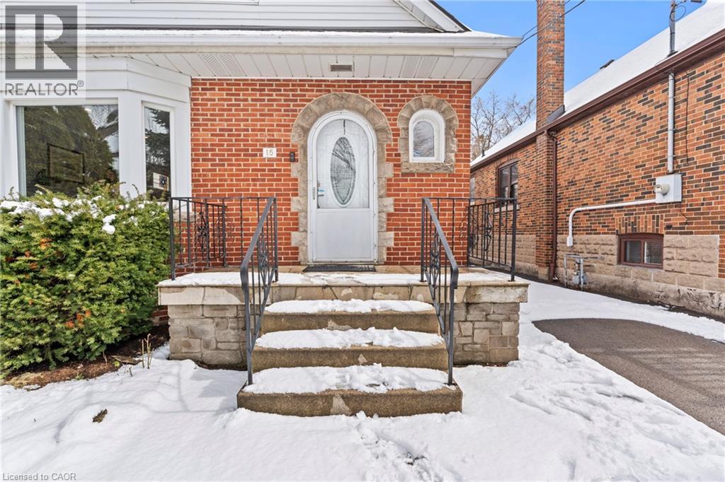 15 Millen Avenue, Hamilton, ON - Outdoor