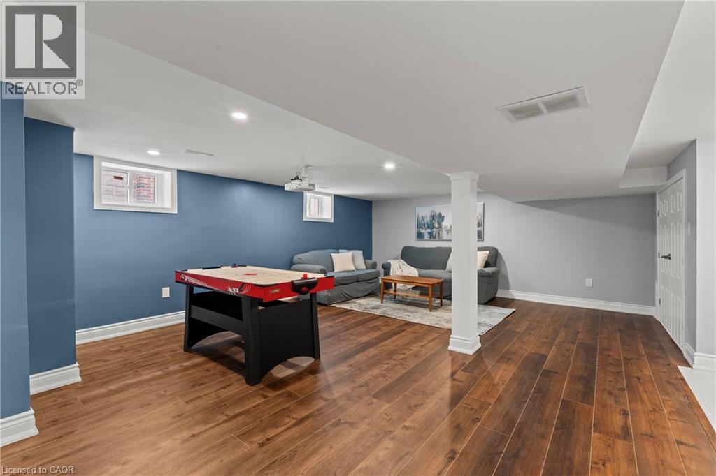 15 Millen Avenue, Hamilton, ON - Indoor Photo Showing Other Room