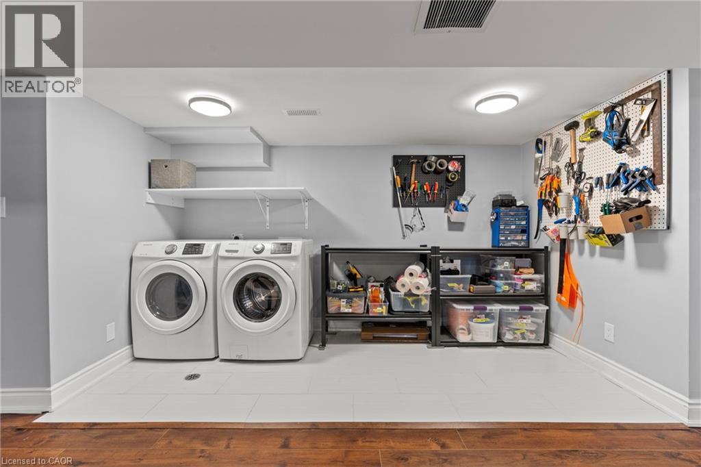 15 Millen Avenue, Hamilton, ON - Indoor Photo Showing Laundry Room