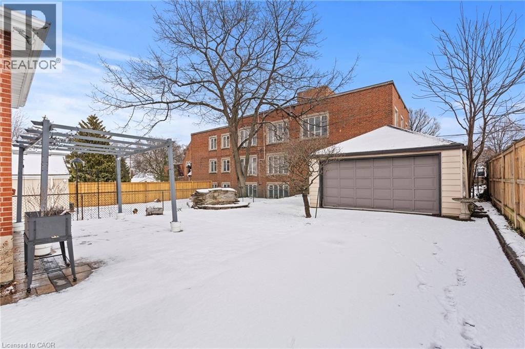 15 Millen Avenue, Hamilton, ON - Outdoor