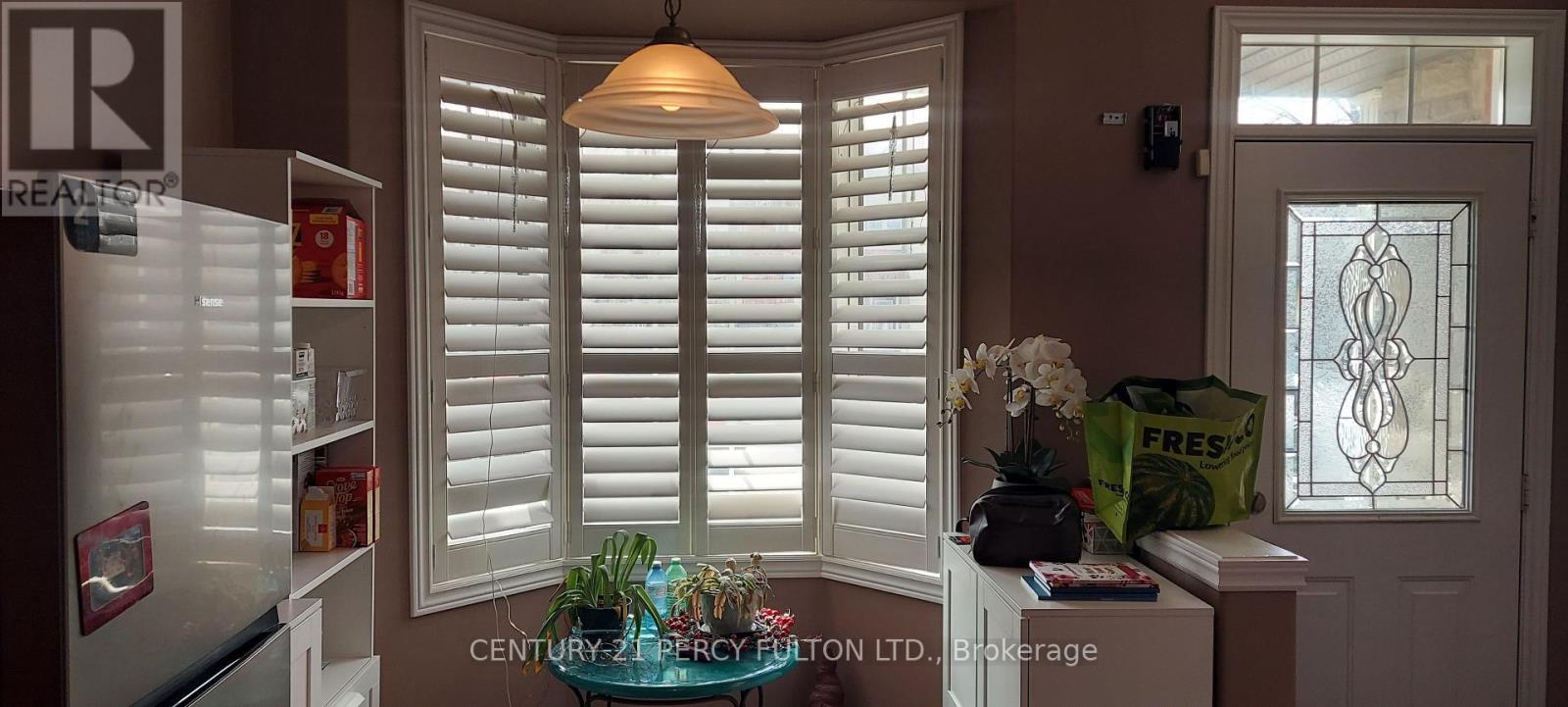 4051 Medland Drive, Burlington, ON - Indoor Photo Showing Other Room