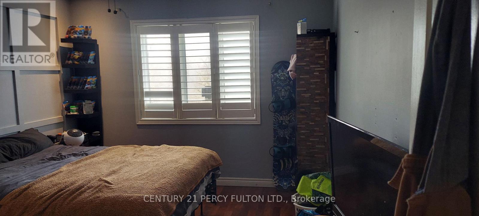 4051 Medland Drive, Burlington, ON - Indoor Photo Showing Bedroom