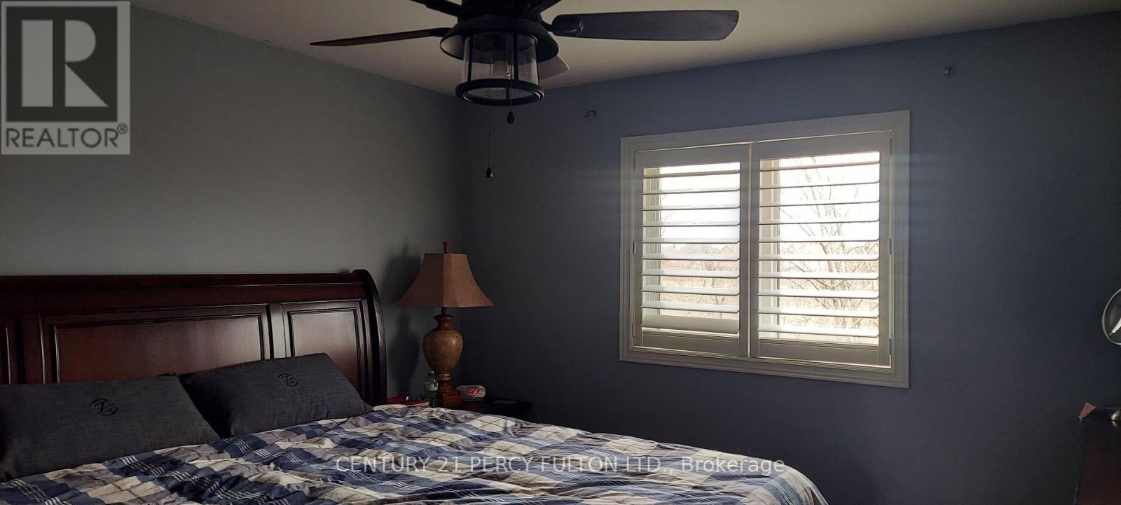 4051 Medland Drive, Burlington, ON - Indoor Photo Showing Bedroom