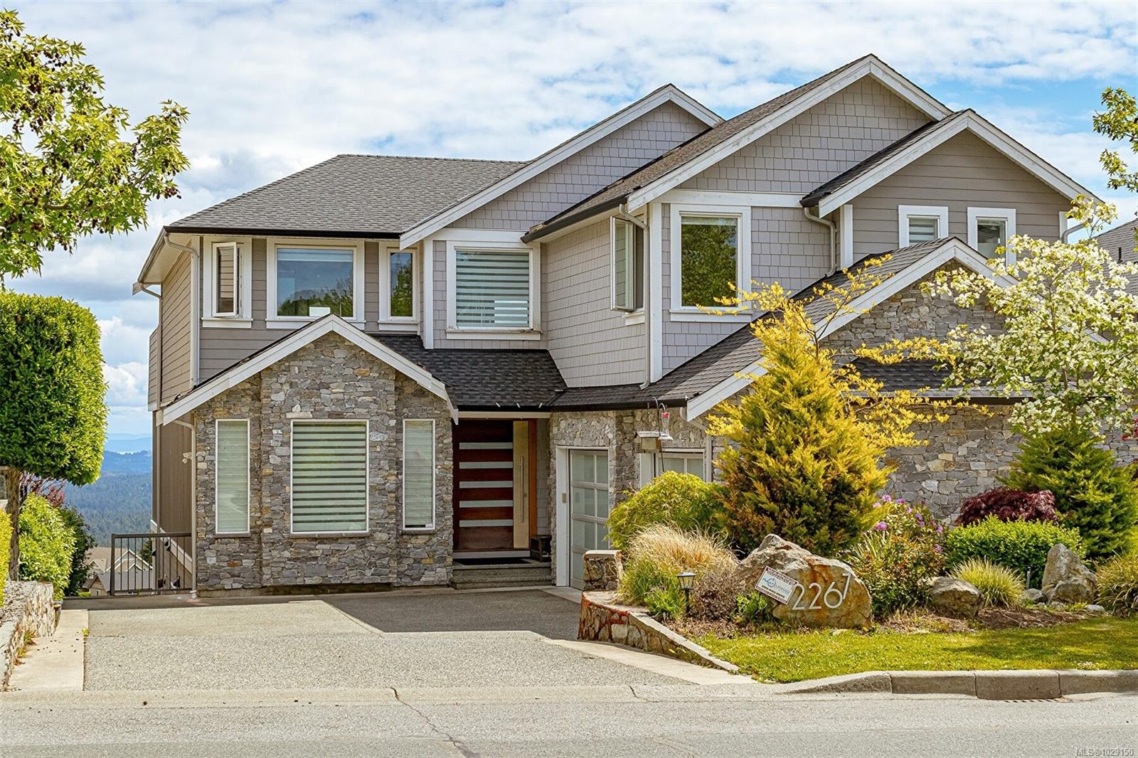 2267 Nicklaus Dr, Langford, BC