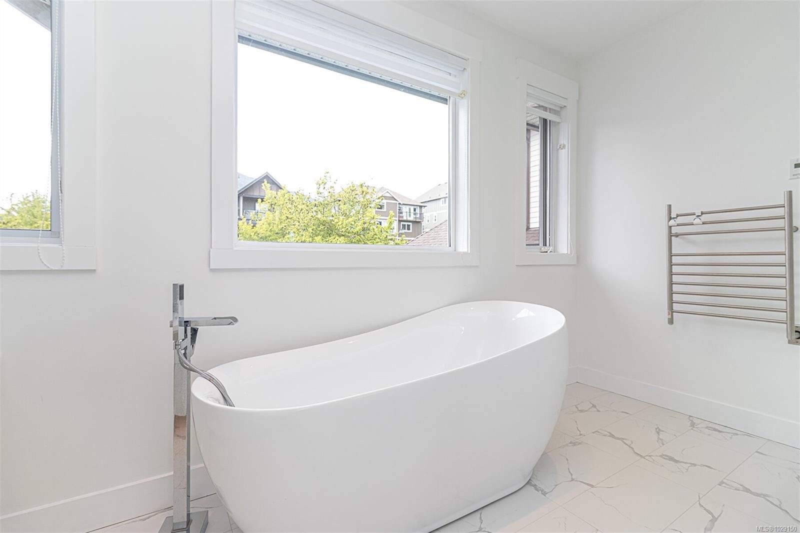 2267 Nicklaus Dr, Langford, BC