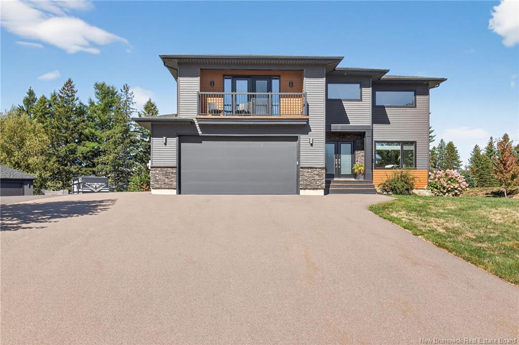 11 Samuel St, Dieppe, NB