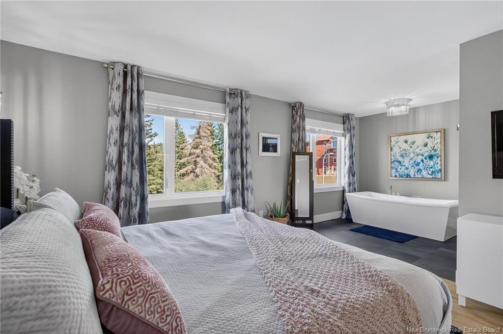 11 Samuel St, Dieppe, NB