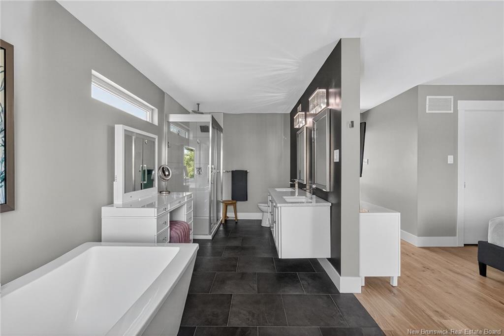 11 Samuel St, Dieppe, NB