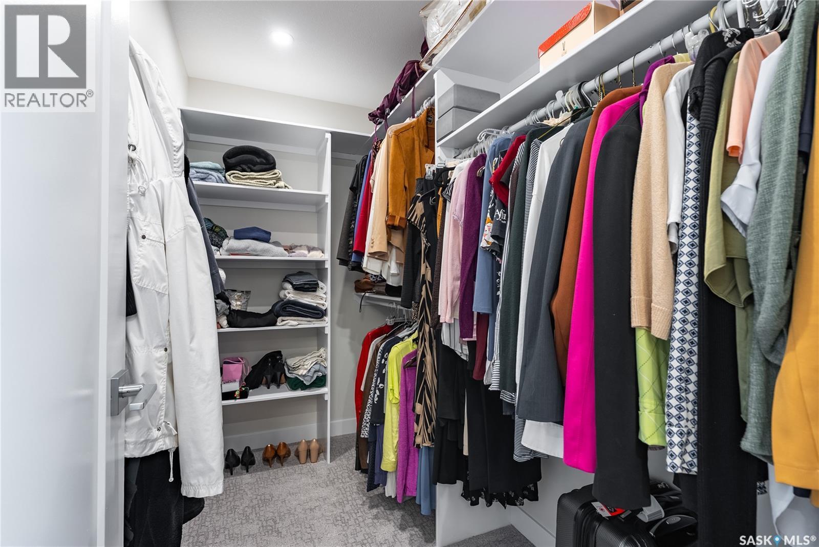 1601B 9Th Avenue N, Saskatoon, SK - Indoor With Storage