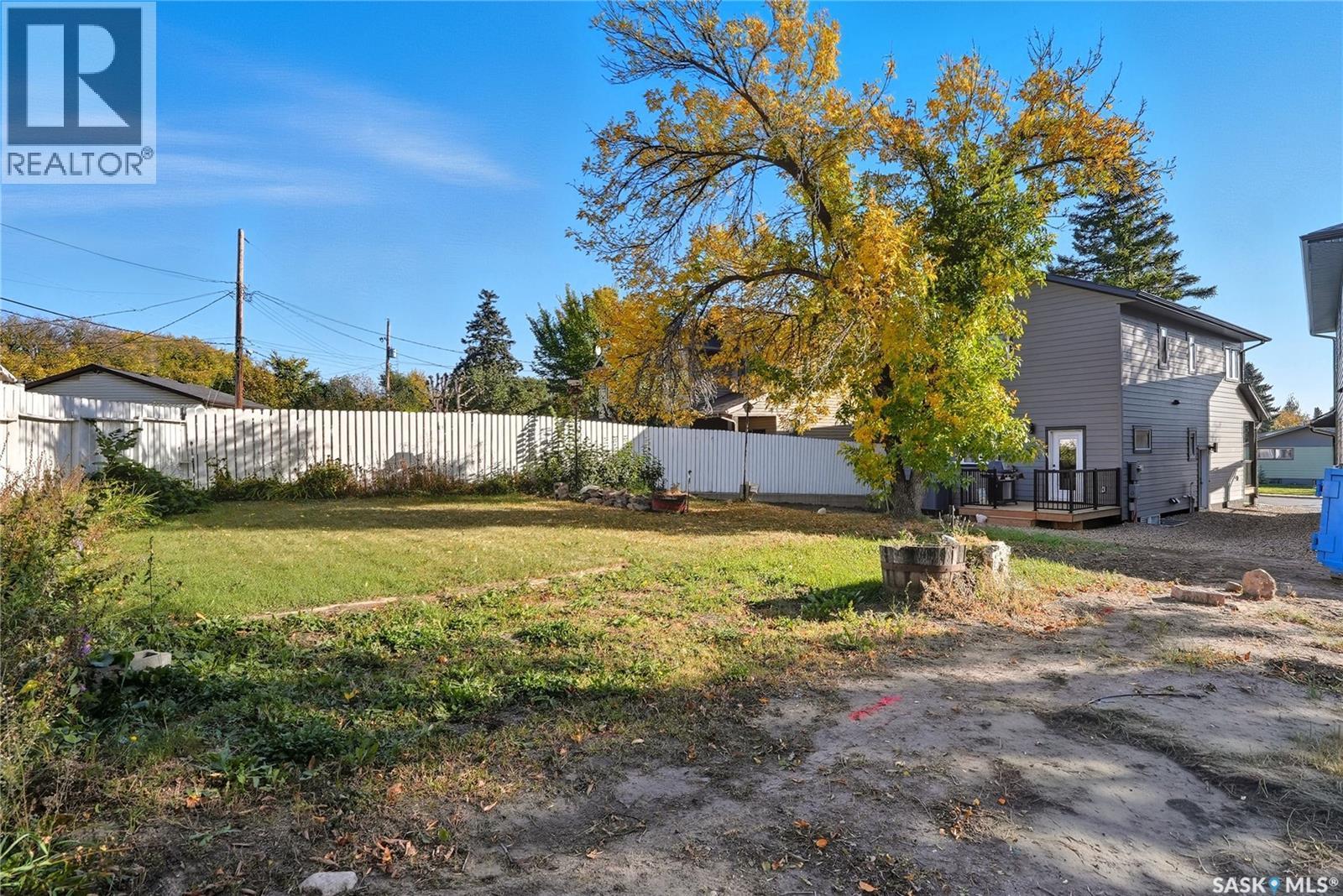 1601B 9Th Avenue N, Saskatoon, SK - Outdoor