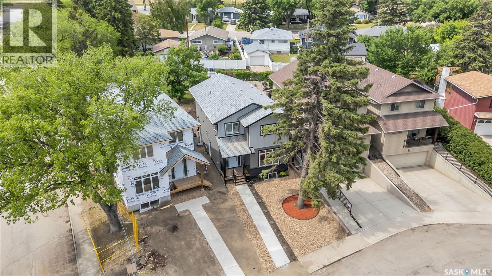 1601B 9Th Avenue N, Saskatoon, SK - Outdoor