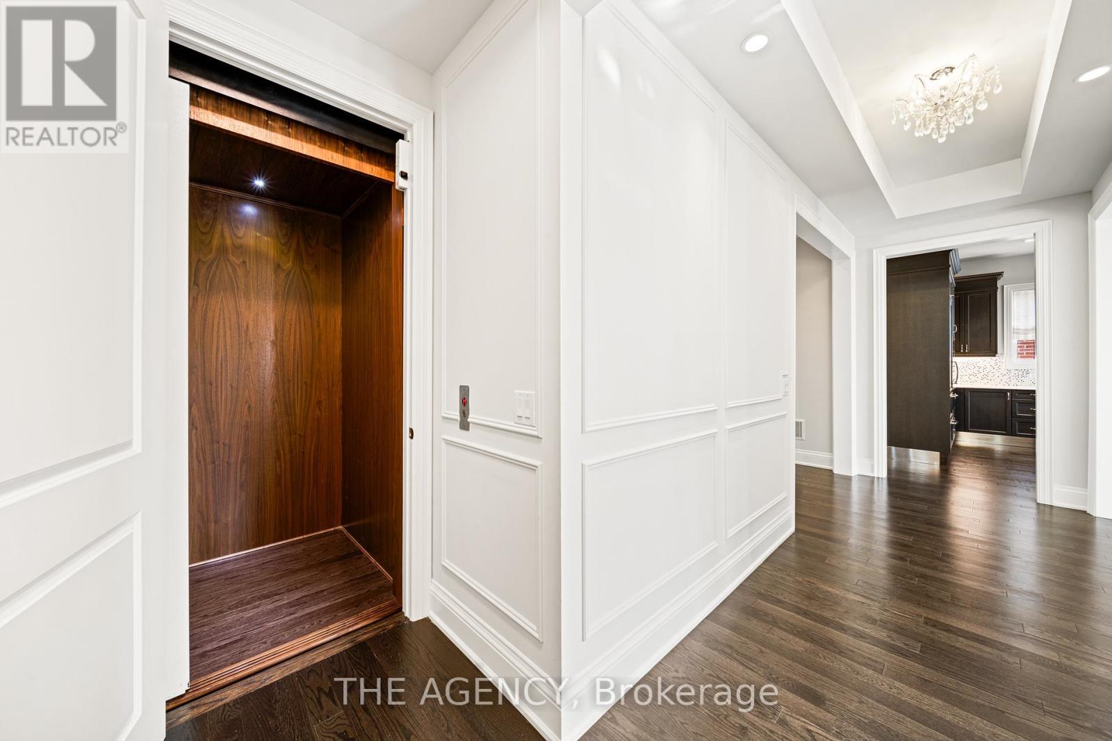 28 Chuck Ormsby Crescent, King, ON - Indoor Photo Showing Other Room