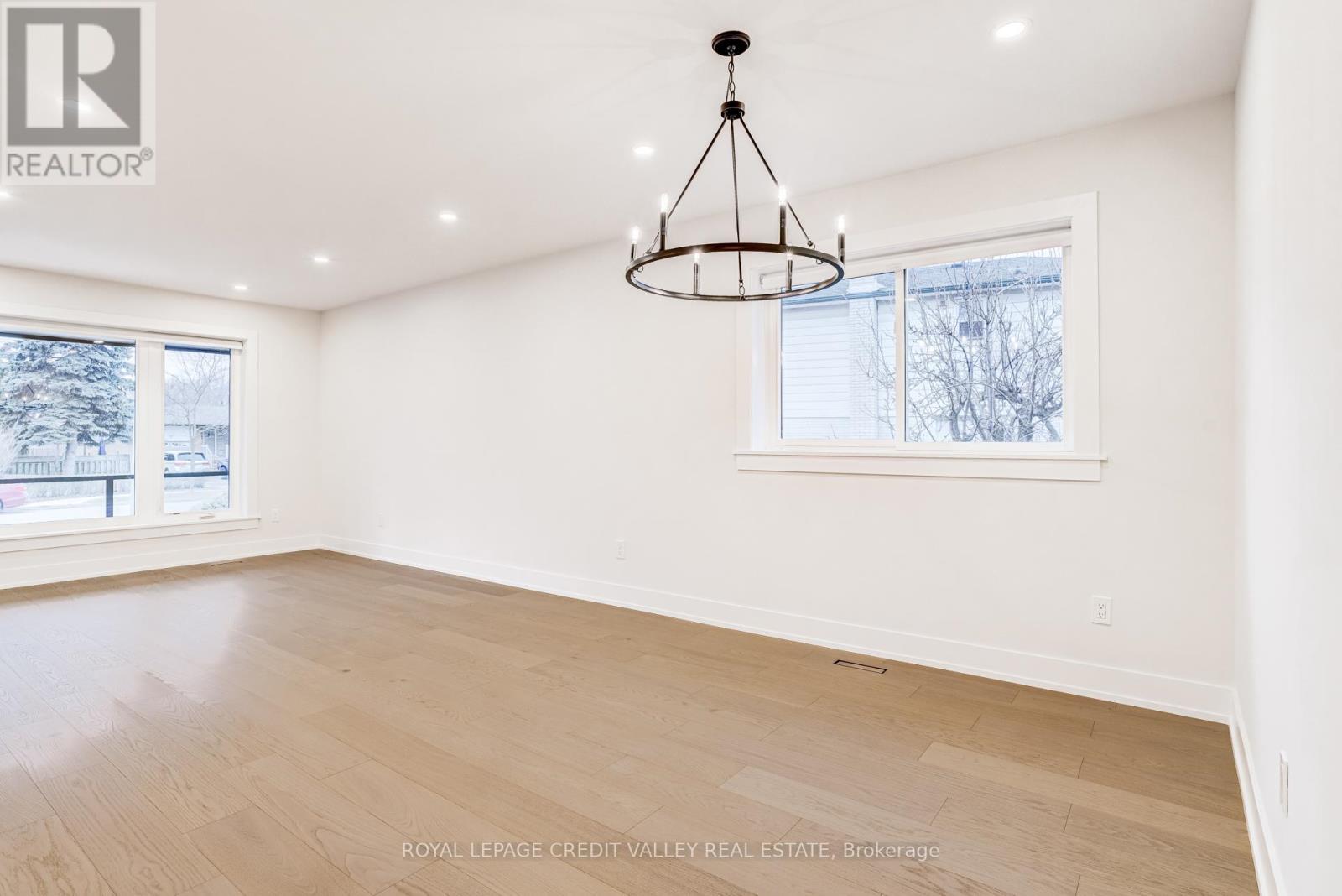 dining room - 500 Selsey Drive, Mississauga, ON - Indoor Photo Showing Other Room
