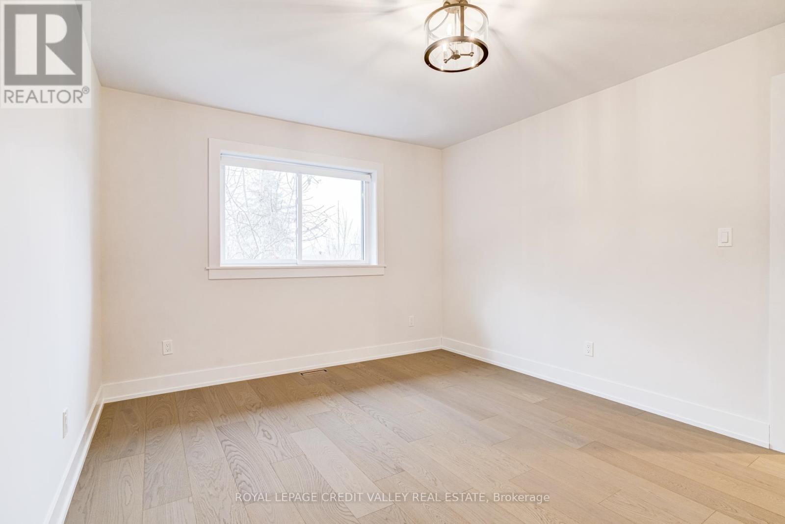 Bedroom - 500 Selsey Drive, Mississauga, ON - Indoor Photo Showing Other Room