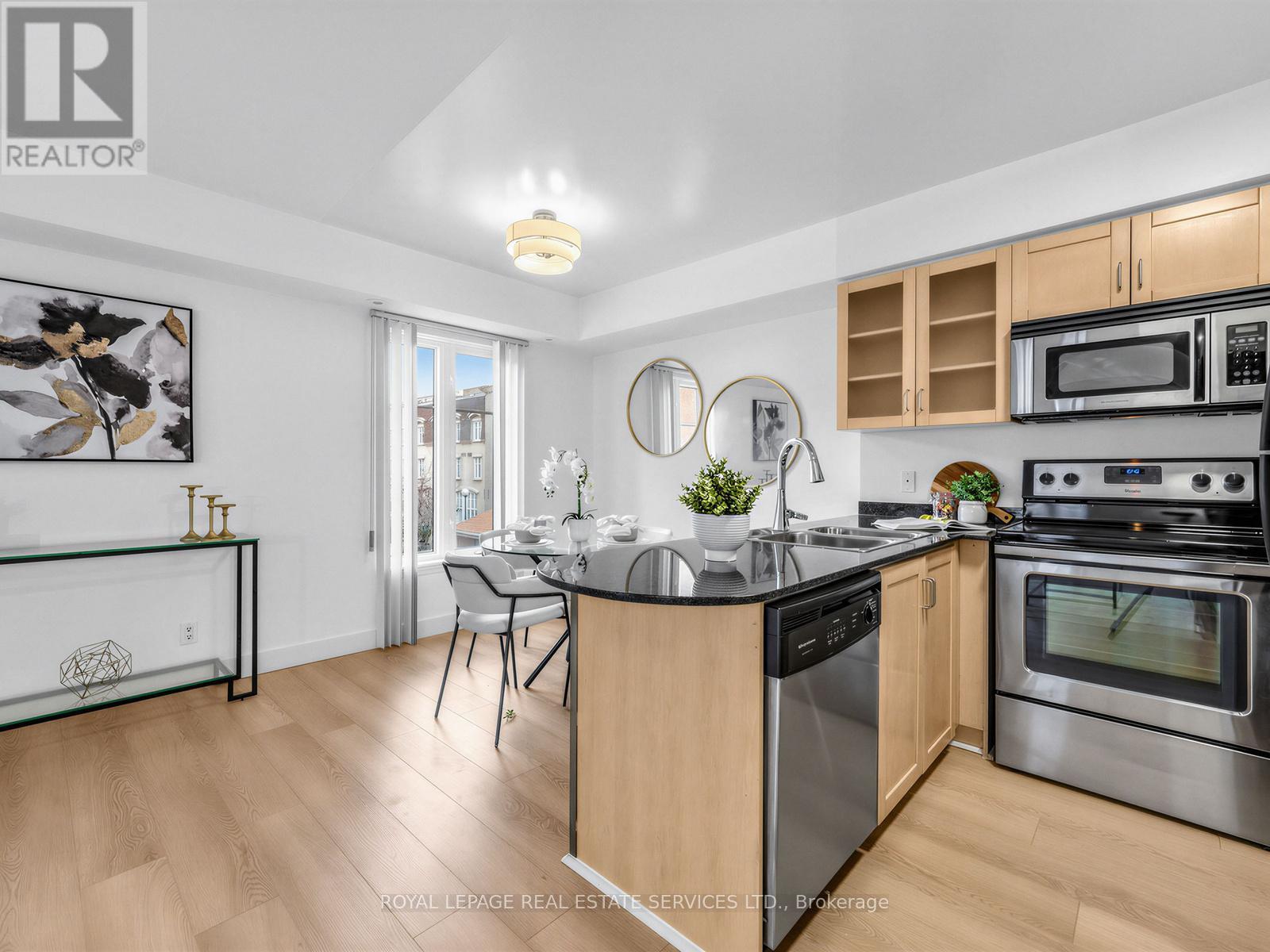 515 - 46 East Liberty Street, Toronto, ON - Indoor Photo Showing Kitchen With Stainless Steel Kitchen