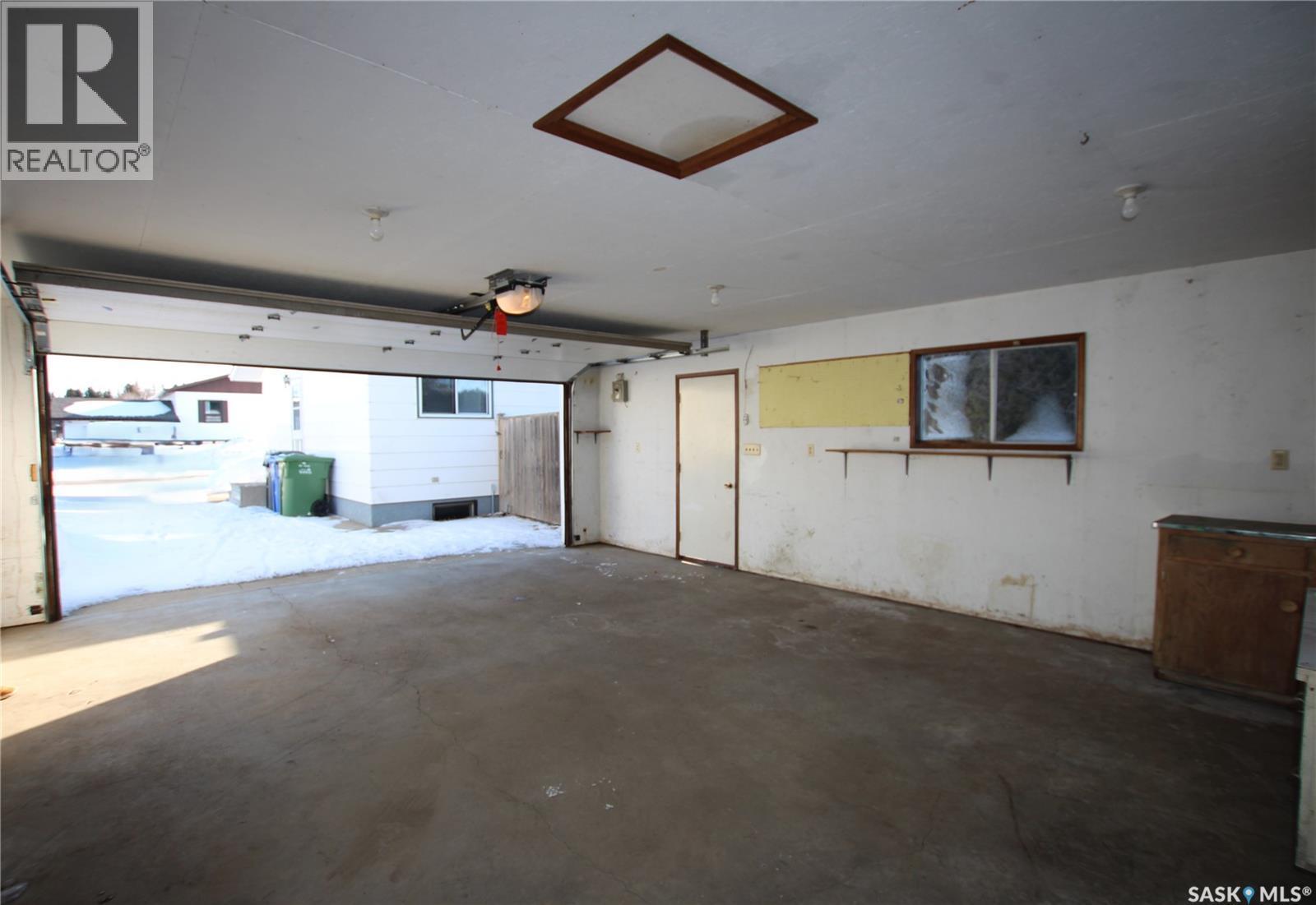 103 Langrill Drive, Yorkton, SK - Indoor Photo Showing Garage