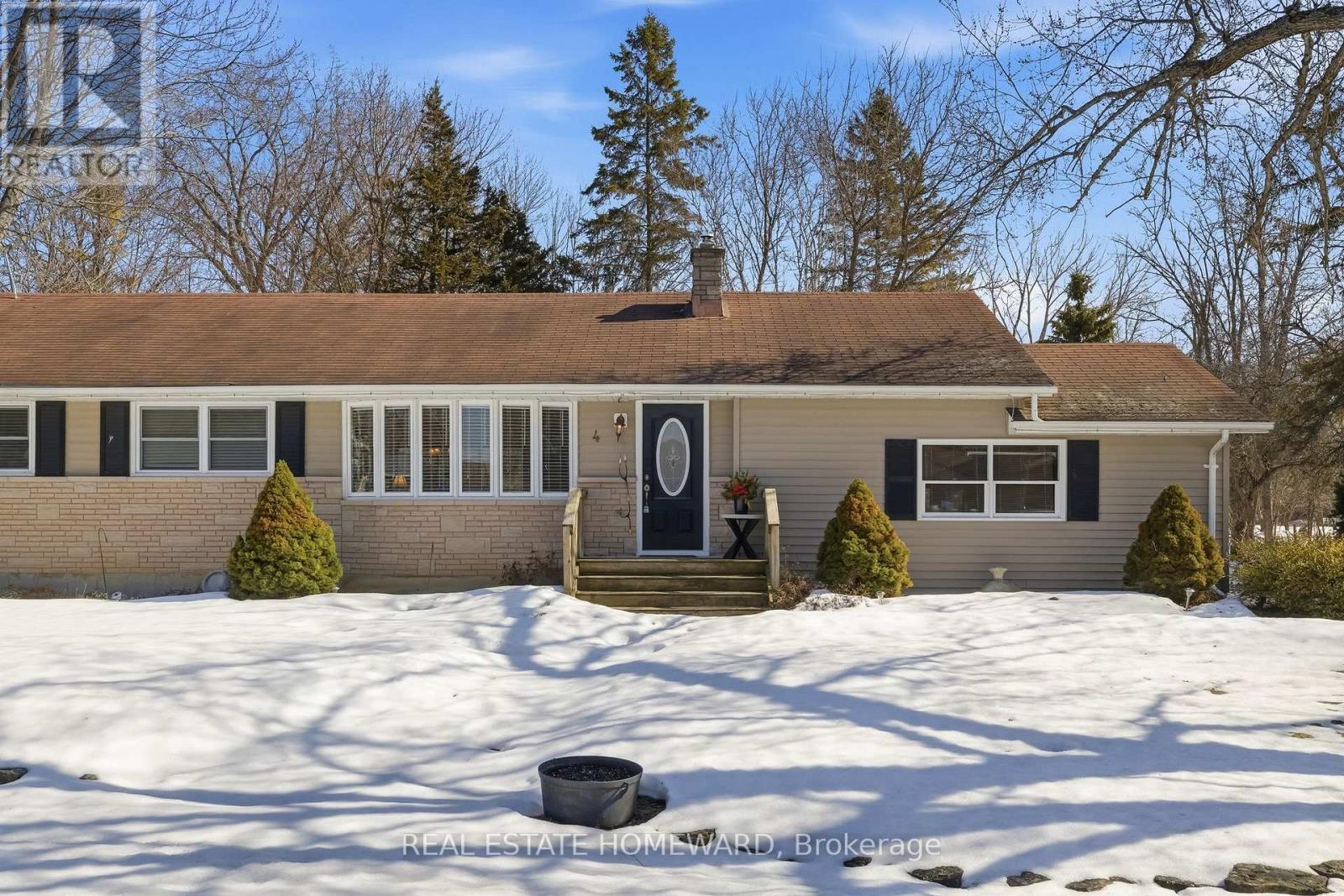 4 Wayne Crescent, Quinte West, ON - Outdoor With Facade
