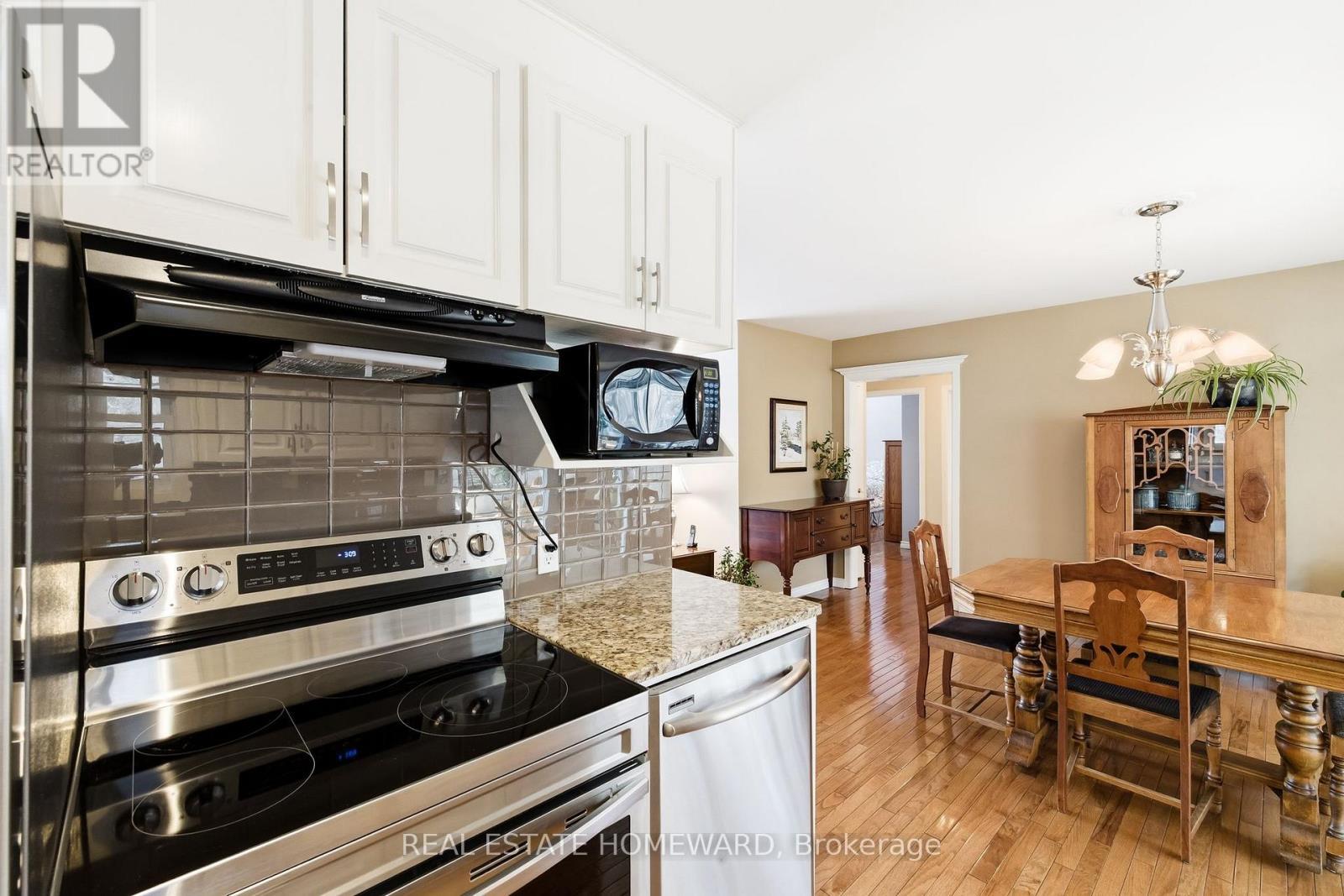 4 Wayne Crescent, Quinte West, ON - Indoor Photo Showing Kitchen With Stainless Steel Kitchen