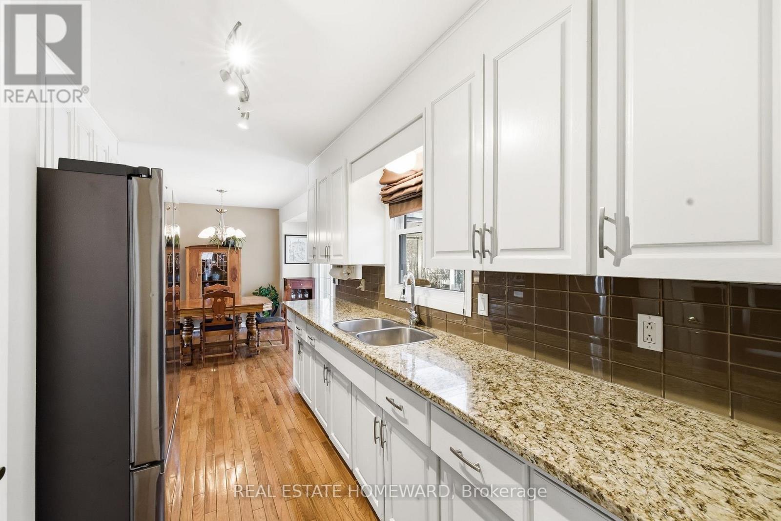 4 Wayne Crescent, Quinte West, ON - Indoor Photo Showing Kitchen With Double Sink