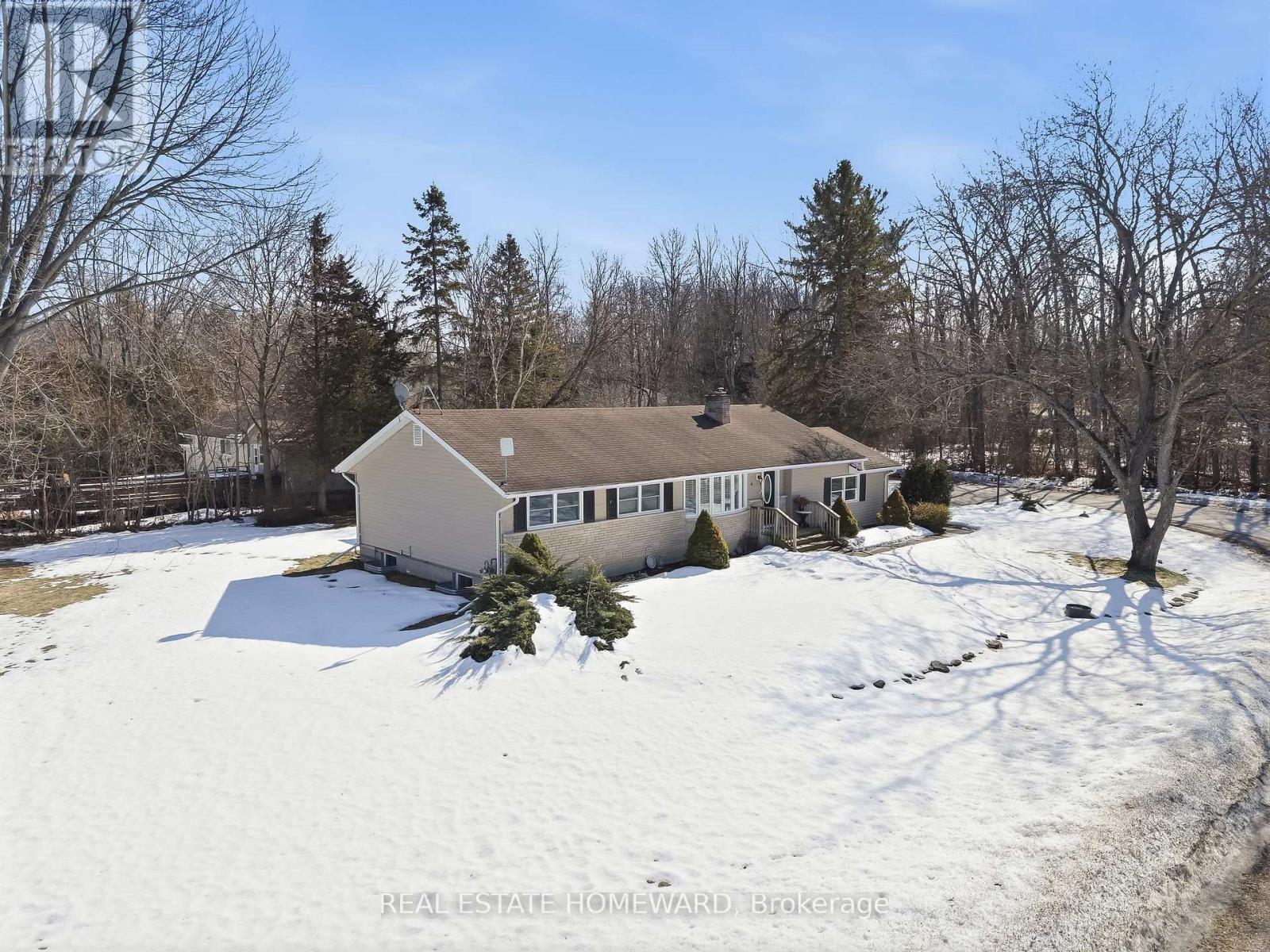 4 Wayne Crescent, Quinte West, ON - Outdoor