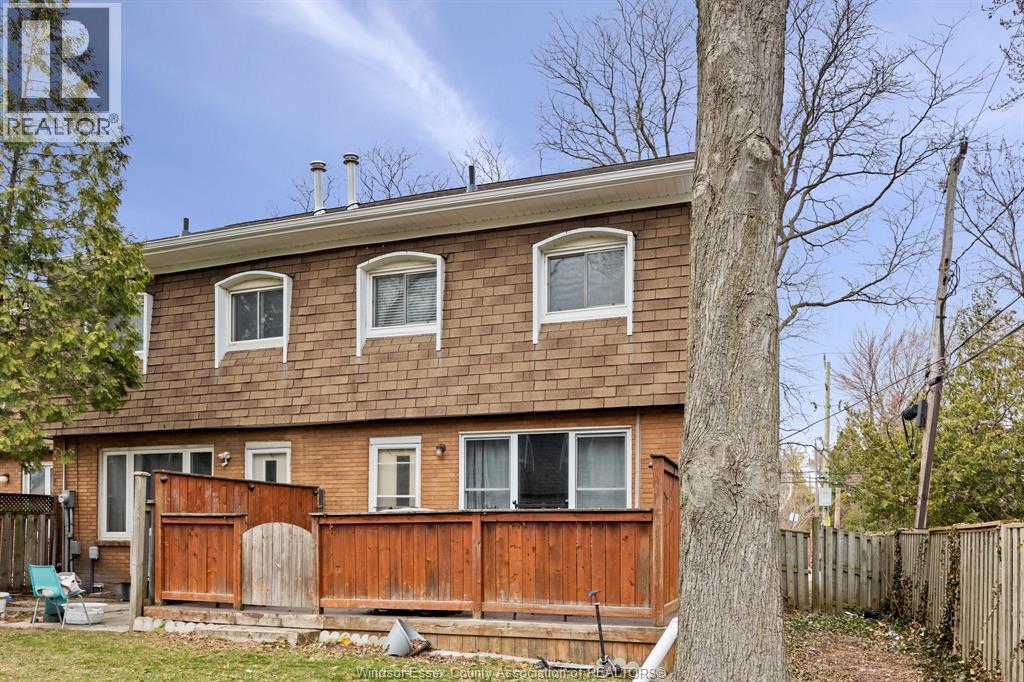 5557 Coronation, Windsor, ON - Outdoor