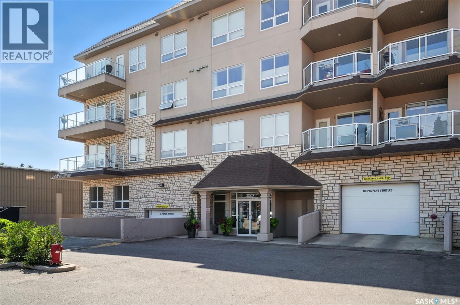 311 227 Pinehouse Drive, Saskatoon, SK - Outdoor With Balcony
