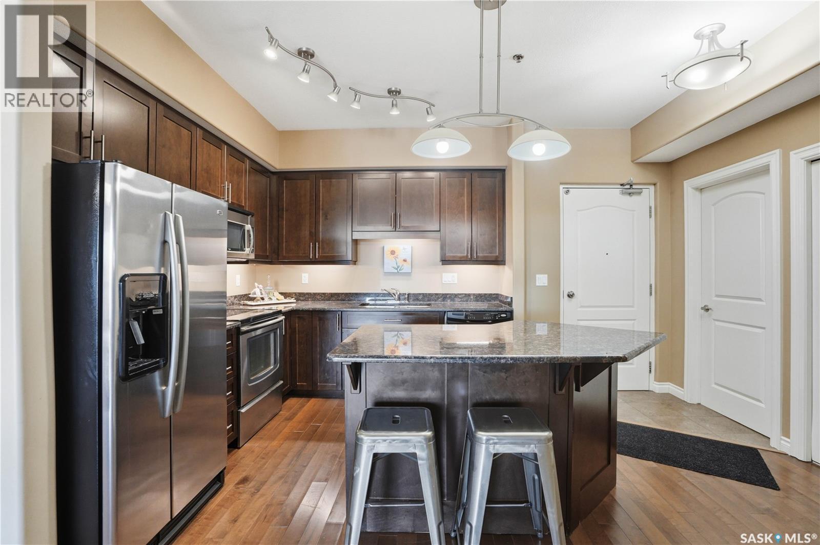 311 227 Pinehouse Drive, Saskatoon, SK - Indoor Photo Showing Kitchen