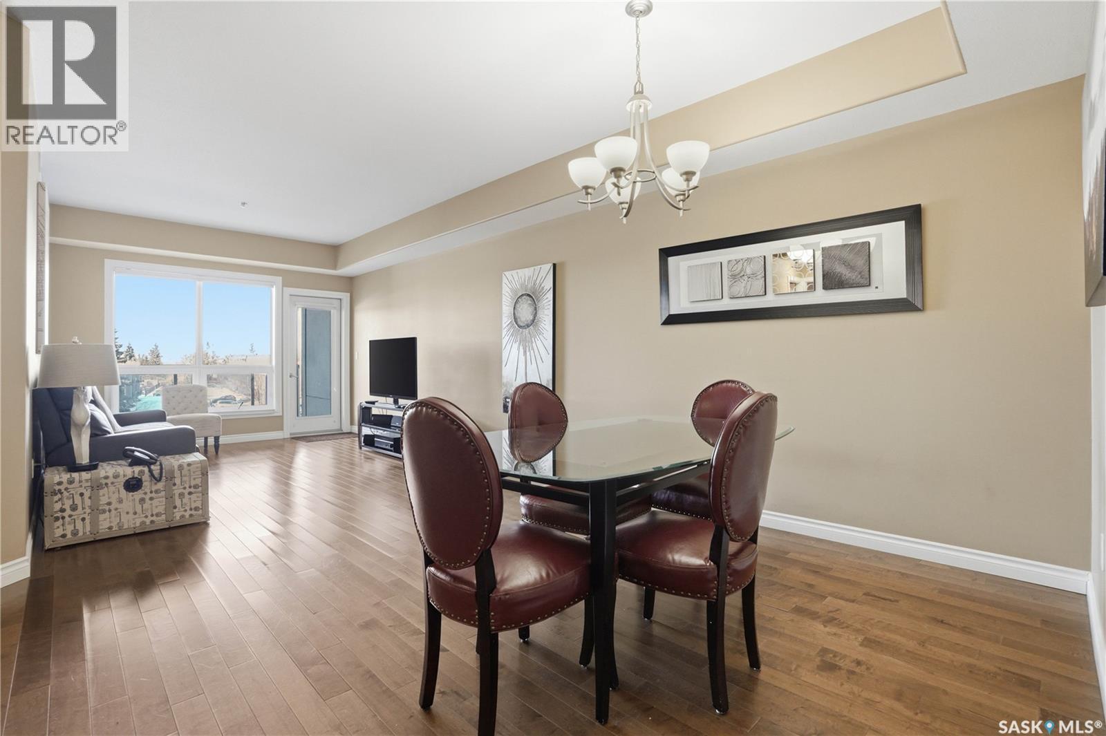 311 227 Pinehouse Drive, Saskatoon, SK - Indoor