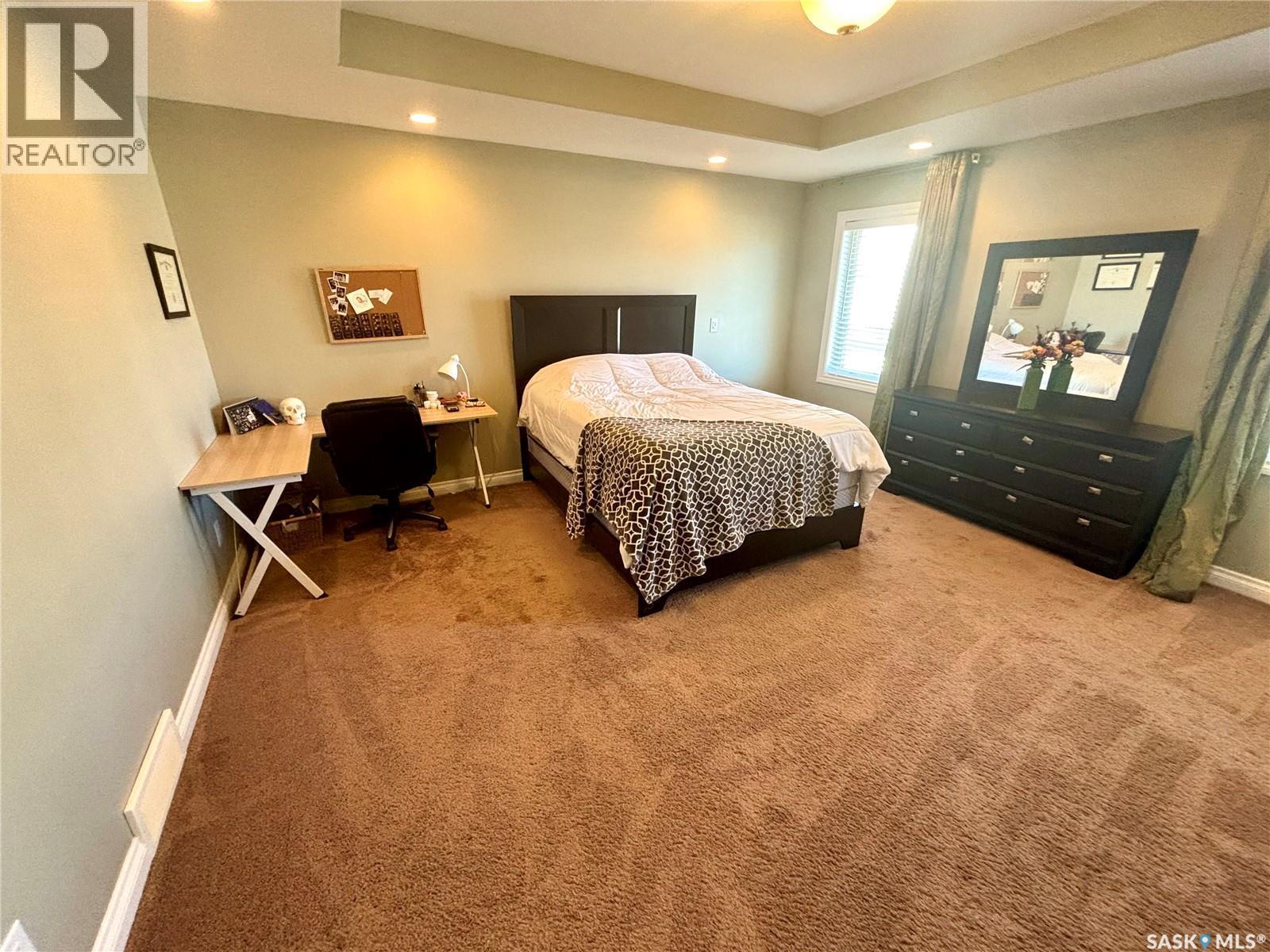 104 Atton Crescent, Saskatoon, SK - Indoor Photo Showing Bedroom