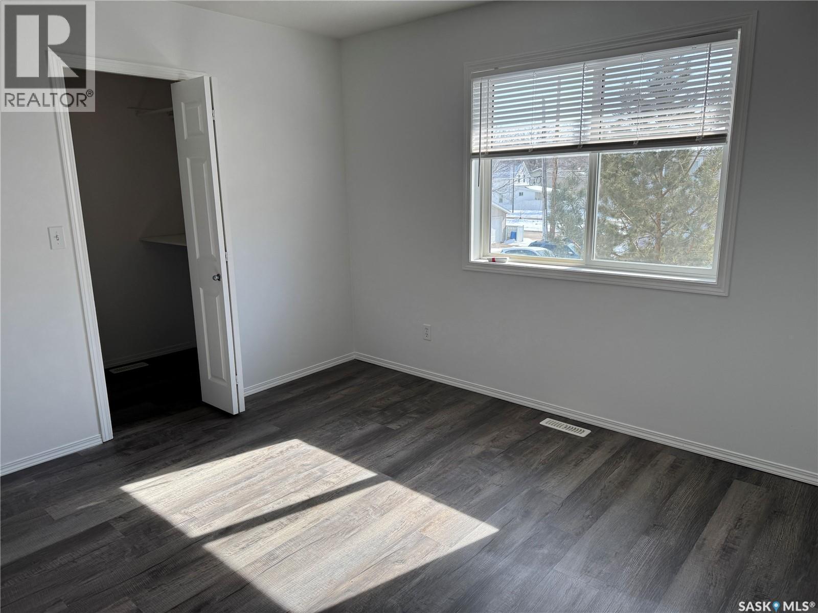 2 802 K Avenue N, Saskatoon, SK - Indoor Photo Showing Other Room
