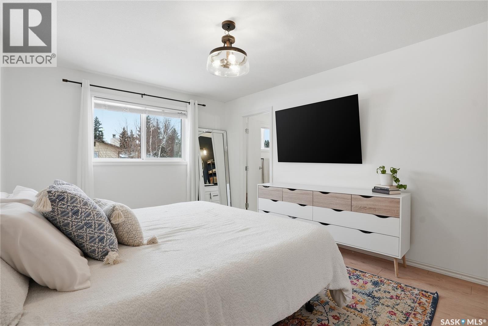 145 Stillwater Drive, Saskatoon, SK - Indoor Photo Showing Bedroom
