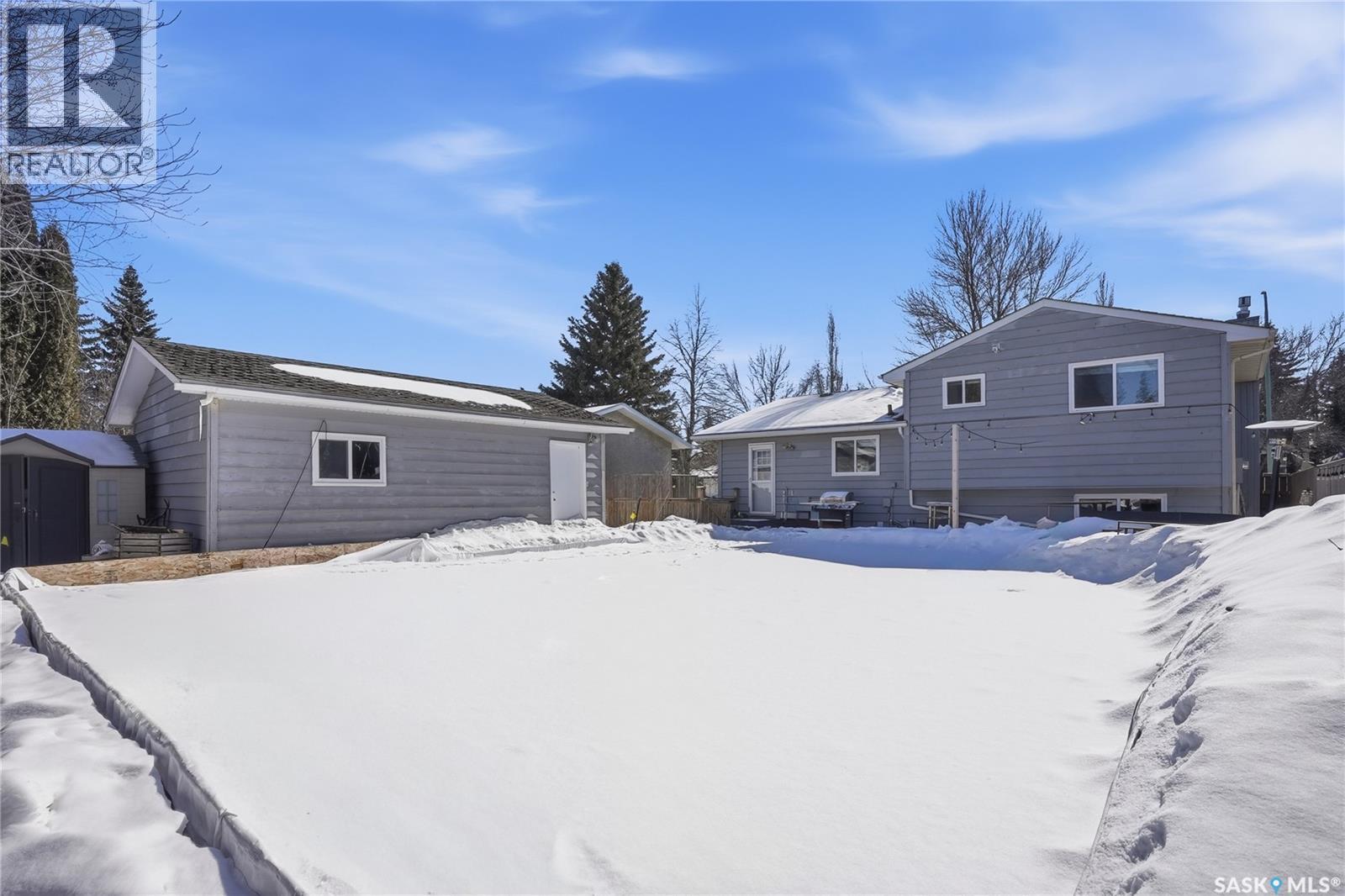 145 Stillwater Drive, Saskatoon, SK - Outdoor