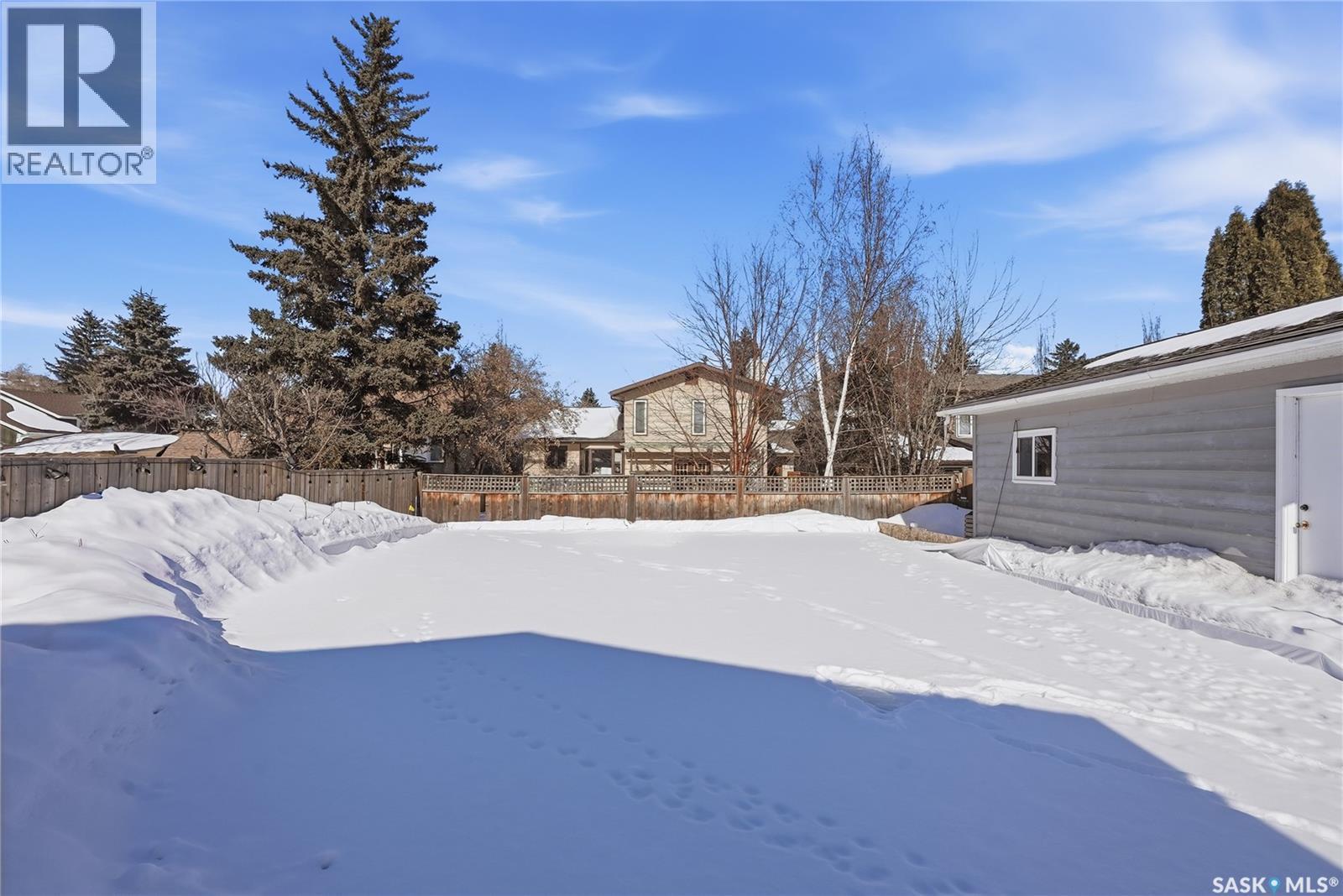 145 Stillwater Drive, Saskatoon, SK - Outdoor