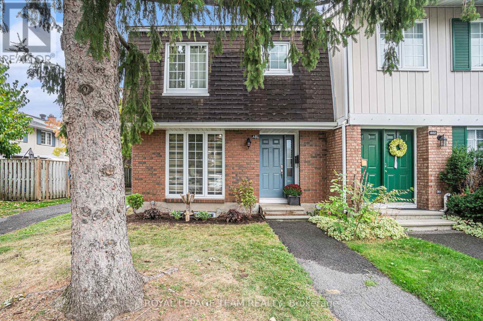 440 Kintyre Private, Ottawa, ON - Outdoor With Facade