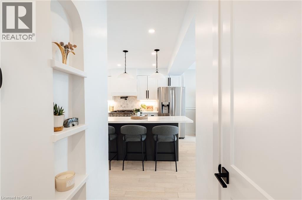 62 Lang Crescent, Kitchener, ON - Indoor Photo Showing Kitchen