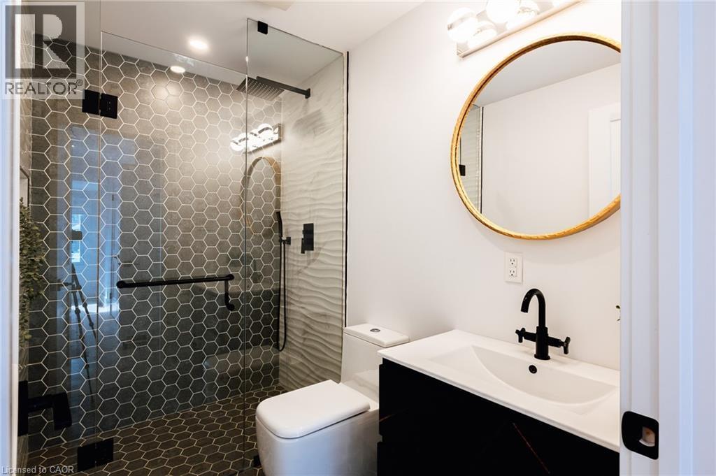 62 Lang Crescent, Kitchener, ON - Indoor Photo Showing Bathroom