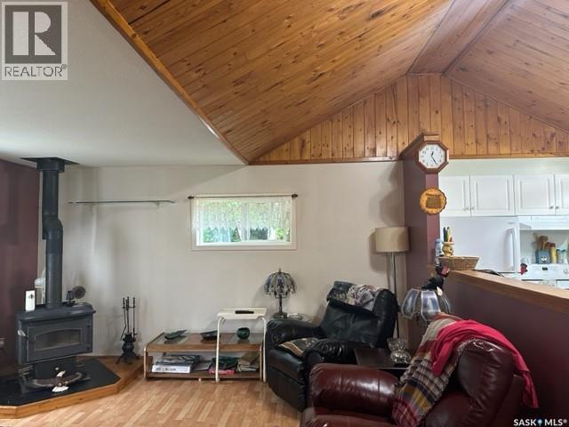 711 Waskos Drive, Northern Admin District, SK - Indoor Photo Showing Living Room