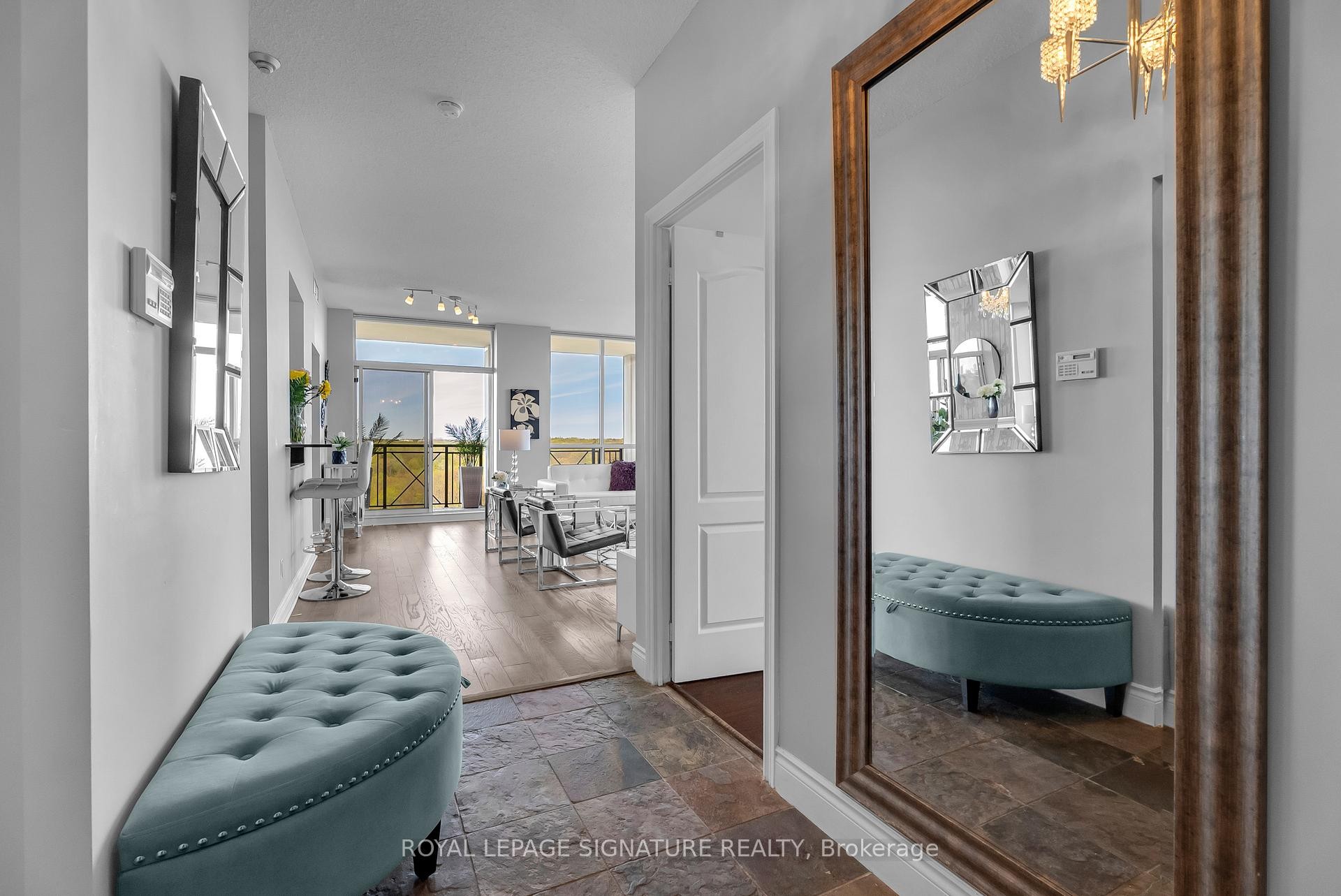 905-1101 Leslie Street, Toronto, ON - Indoor Photo Showing Other Room