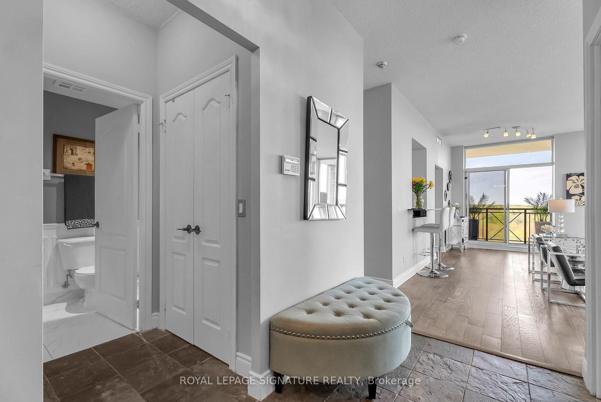 905-1101 Leslie Street, Toronto, ON - Indoor Photo Showing Other Room
