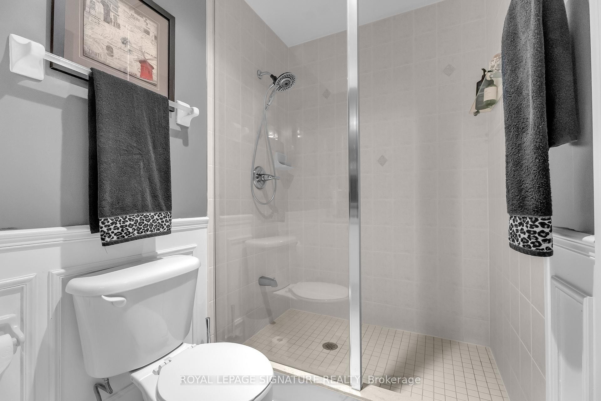 905-1101 Leslie Street, Toronto, ON - Indoor Photo Showing Bathroom