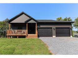 14 Sheraton AVE Quispamsis, NB E2E 1L9