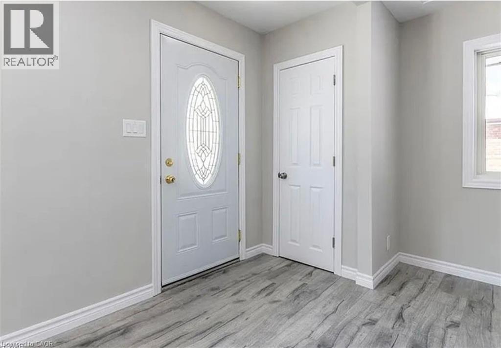 116 Siebert Avenue Unit# Main, Kitchener, ON - Indoor Photo Showing Other Room
