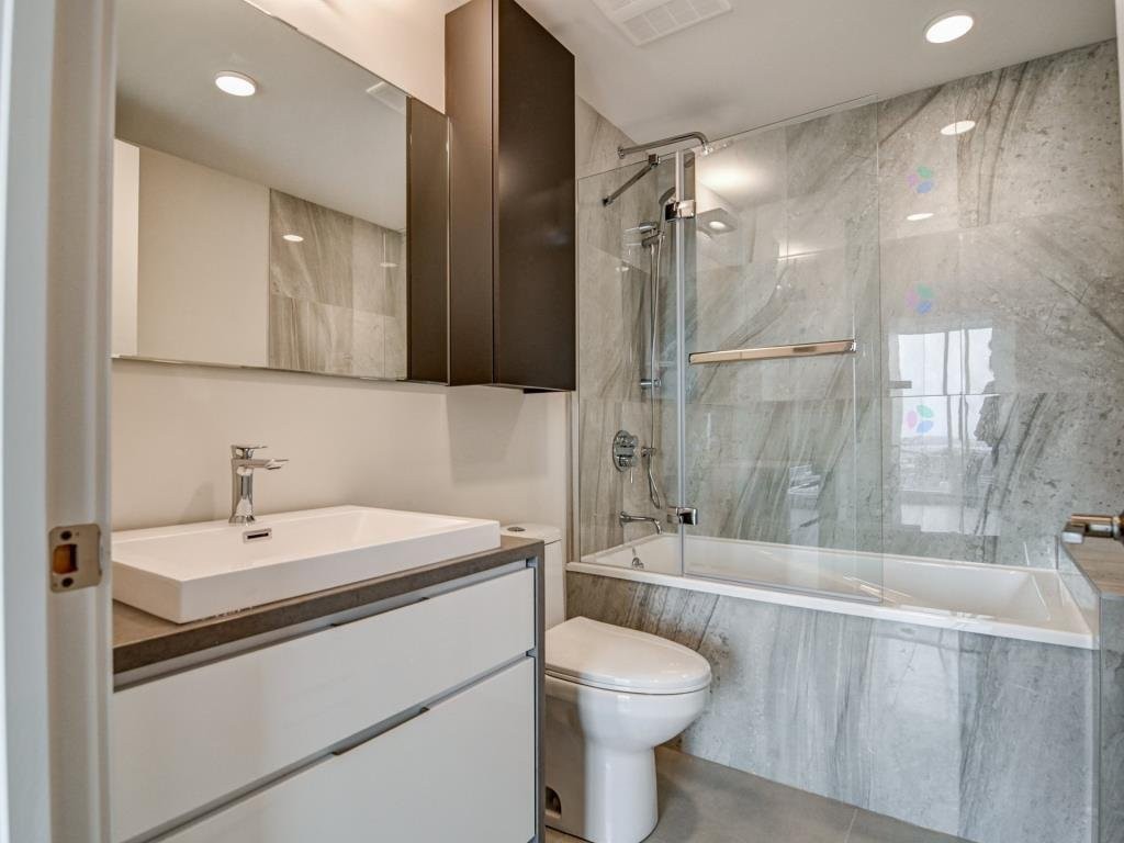 Bathroom - 2204-1288 Rue St-Antoine O., Montréal (Ville-Marie), QC - Indoor Photo Showing Bathroom