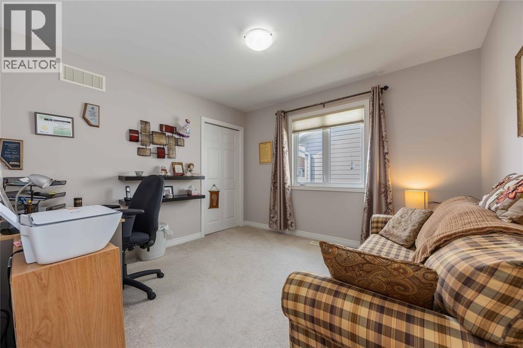 5700 Blackwell Sideroad Unit# 143, Sarnia, ON - Indoor Photo Showing Office