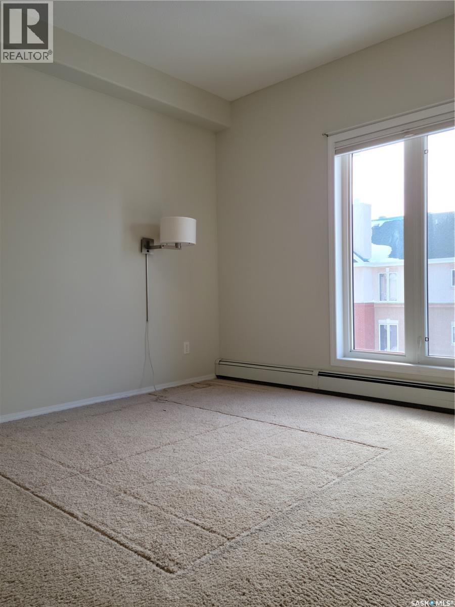 304 928 Heritage View, Saskatoon, SK - Indoor Photo Showing Other Room