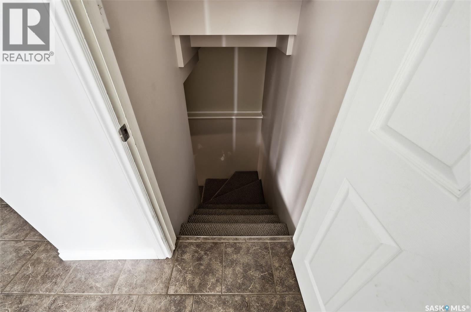 1368 Maple Leaf Crescent N, Regina, SK - Indoor Photo Showing Other Room