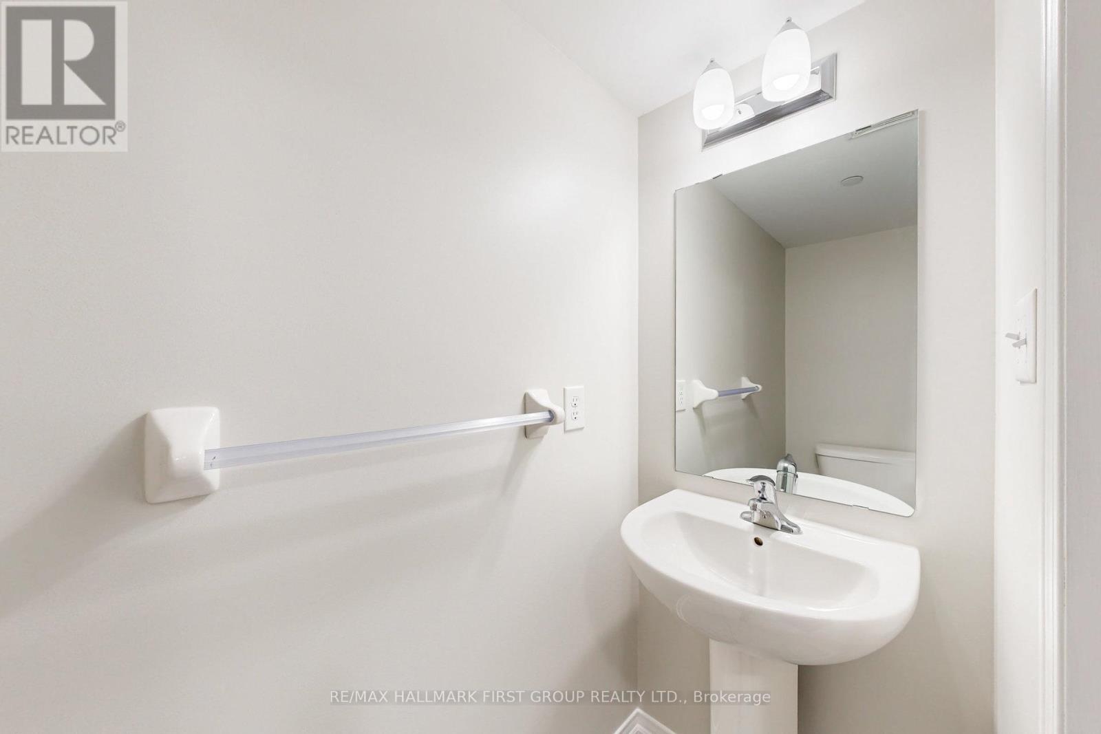 2532 Bromus Path, Oshawa, ON - Indoor Photo Showing Bathroom