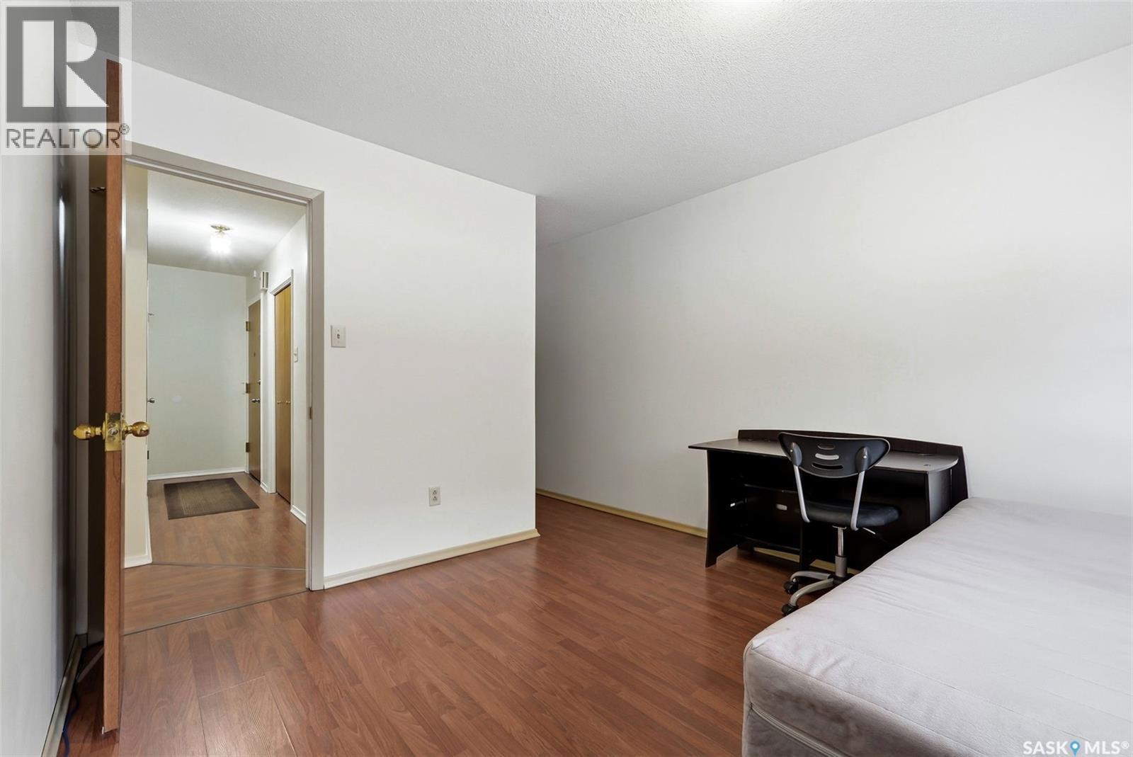 3 4341 Rae Street, Regina, SK - Indoor Photo Showing Bedroom